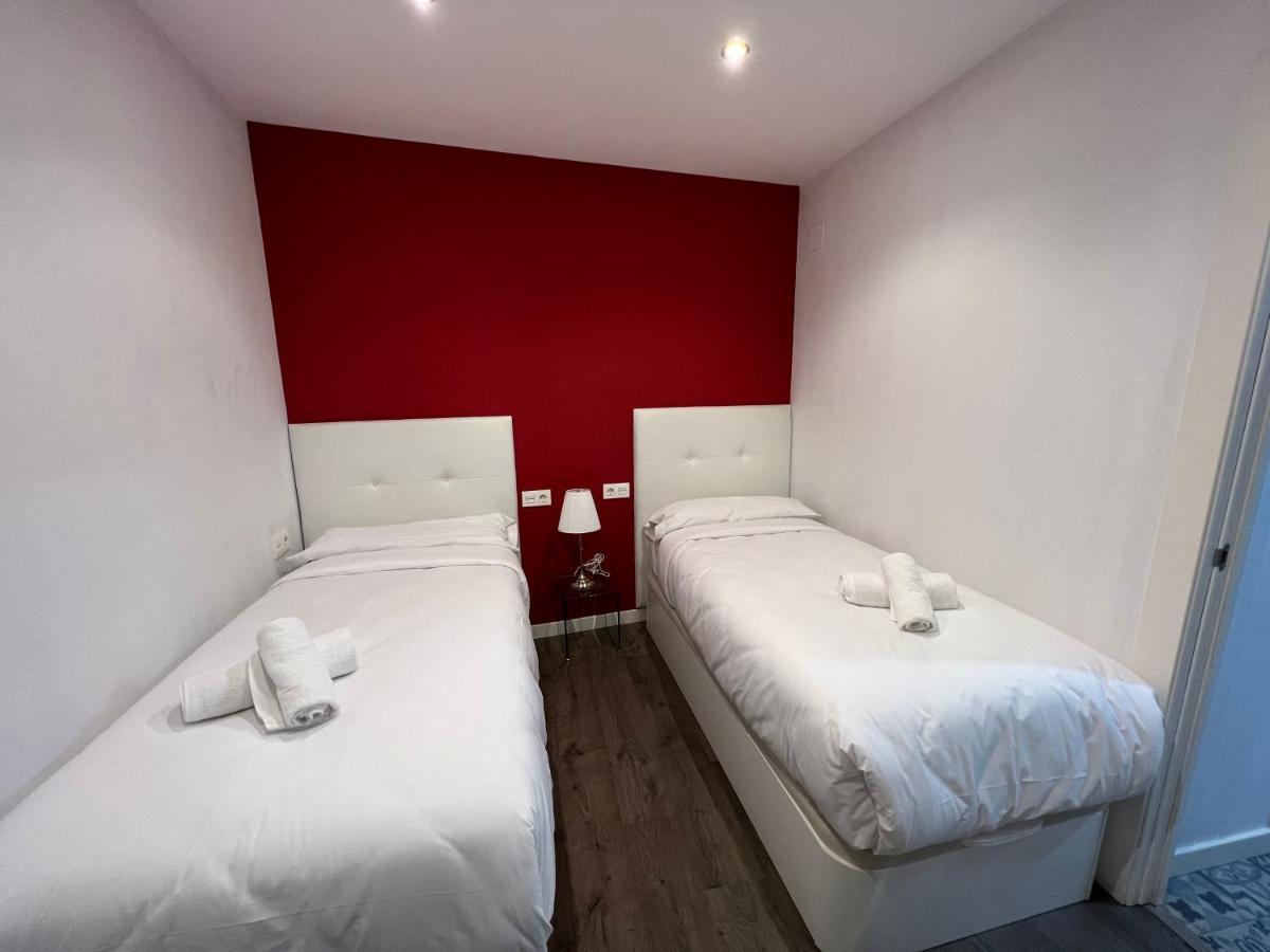 Apartamentos Royal Urban Granada Bagian luar foto