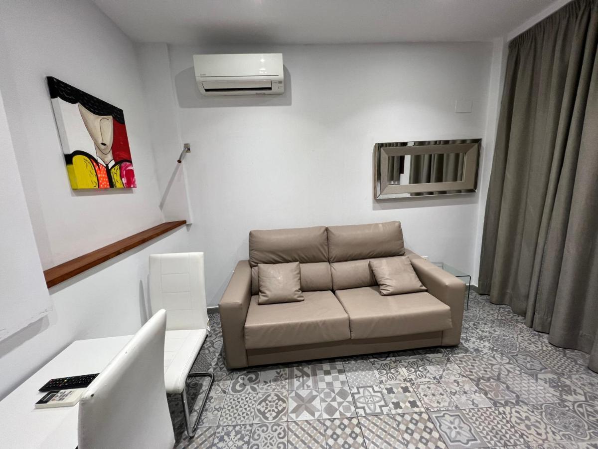 Apartamentos Royal Urban Granada Bagian luar foto