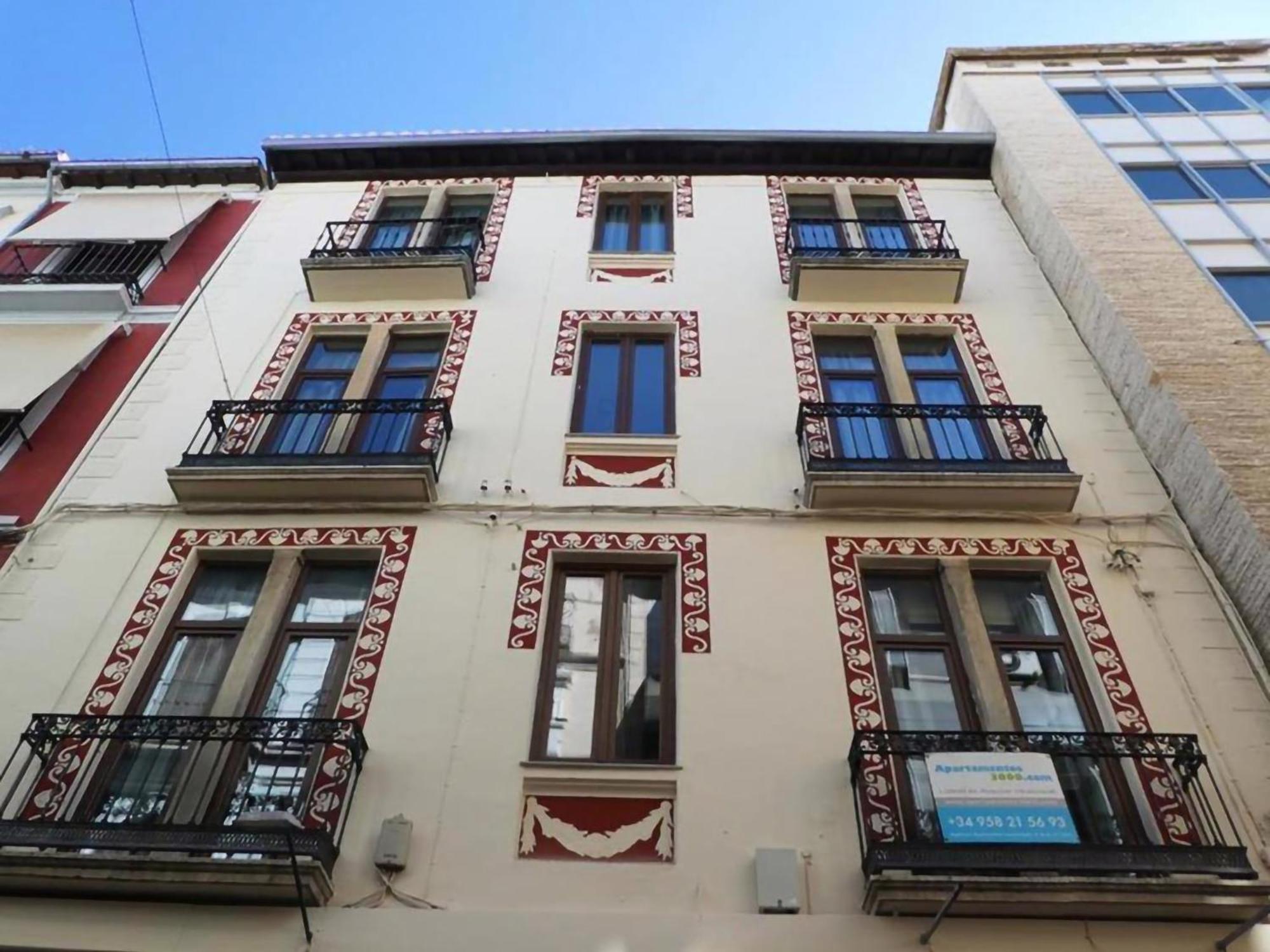 Apartamentos Royal Urban Granada Bagian luar foto
